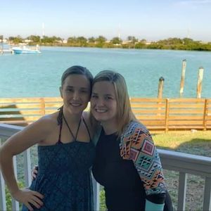 Meet your Posher, Rebekah